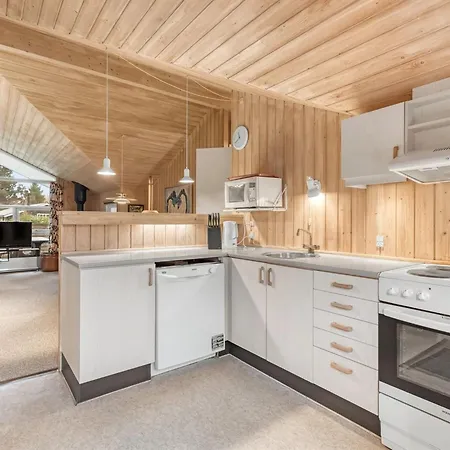 Holiday home Gaetana - 80m From The Sea By Interhome